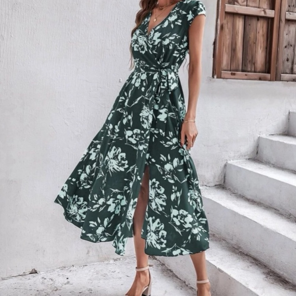 Boho green floral print wrap dress - Picture 5 of 7
